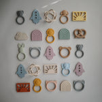 Load image into Gallery viewer, Mushie | Teether - Pretzel Natural