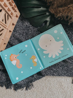 Load image into Gallery viewer, Baby Touch : My Magic Bath Book
