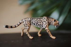 CollectA Figurine - King Cheetah - The Little Je'EL.Co