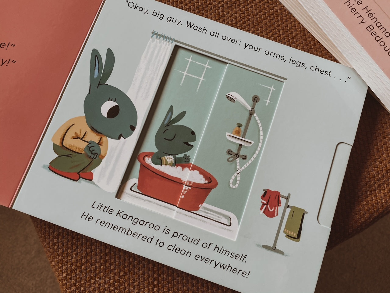 Pull and Play Books : BathTime - The Little Je'EL.Co