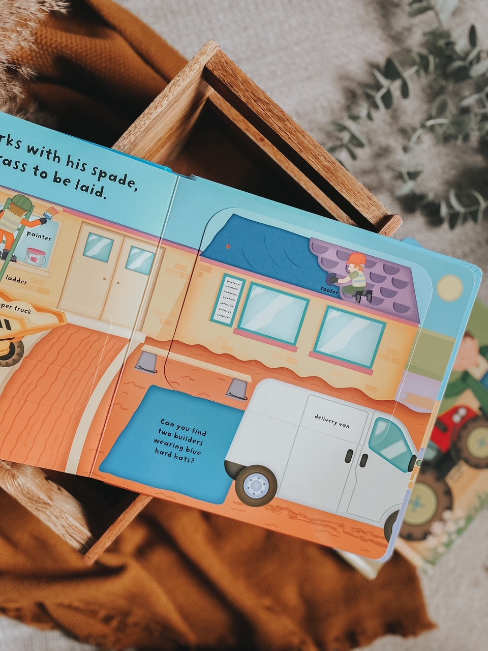 Ladybird Lift-The-Flap Book: Busy Series