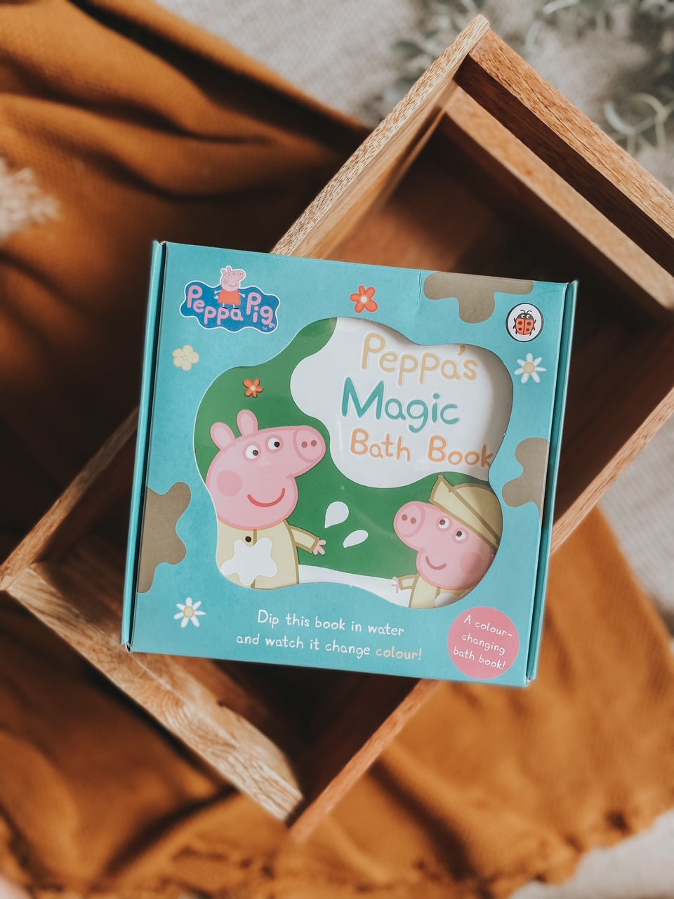 Peppa Pig: Peppa's Magic Bath Book : A Colour-Changing Book
