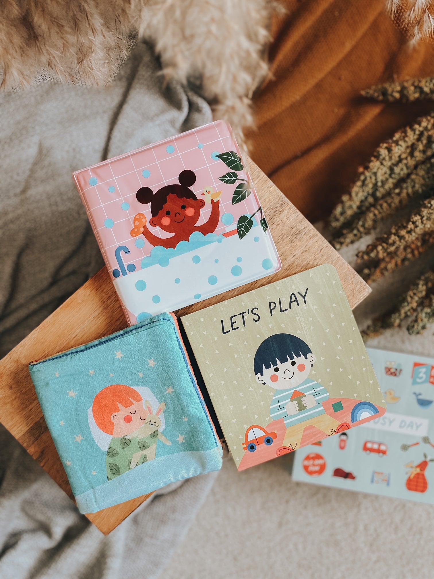 Baby's Busy Day: 3 book gift set - All Day Fun - Board book, Bath book, Cloth book