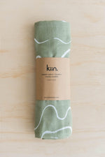 Load image into Gallery viewer, Bamboo Muslin Swaddle - OCEAN - The Little Je&#39;EL.Co

